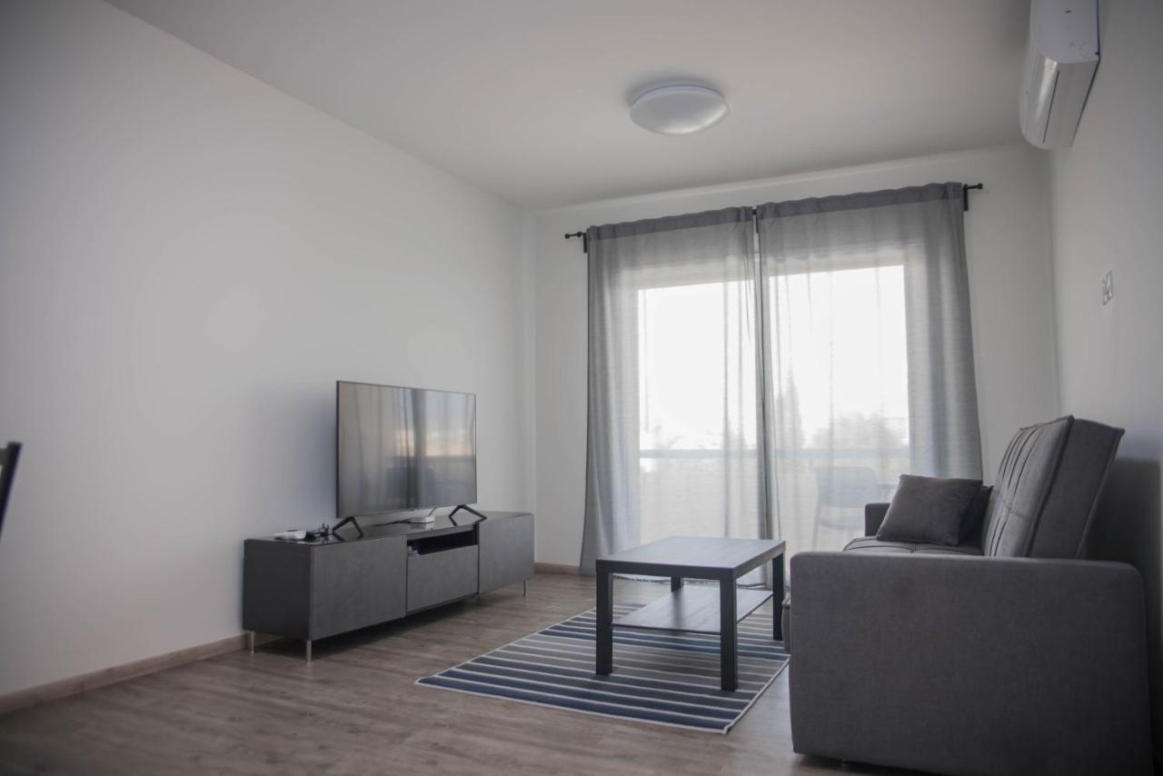 Modern Apartment Not Far From The Beach Pafos Zewnętrze zdjęcie
